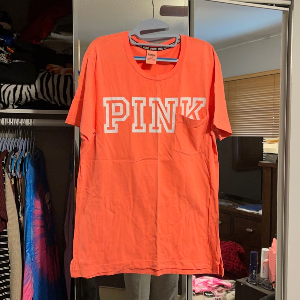 Pink tee shirt